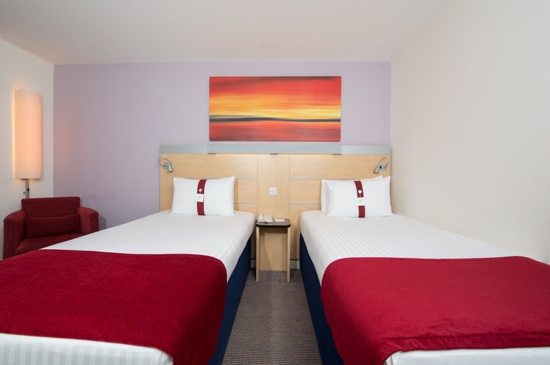 Hotel Park And Fly Stansted Airport www.stanstedparking.com